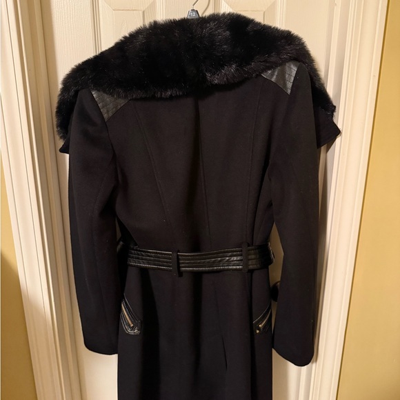Via Spiga Black Coat with Faux Fur Collar - Picture 4 of 4